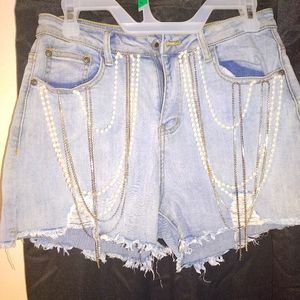 Highwaisted Diamond & Pearls Denim Shorts
